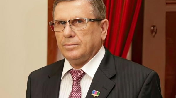 Казбек Басханов, главный санврач Лабинского района, многолетний надзиратель за заводом, который позже перешел под контроль ООО &laquo;Вев-Агро&raquo;