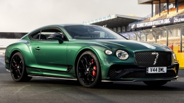 Торговля сельхозсырьём, ликвидация фирм и Bentley: запутанная история Алеси Сазоновой и её бизнес-интересов