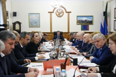 Расулов А.Б. нашел разменную карту в лице архитектора Амирова Н.К
