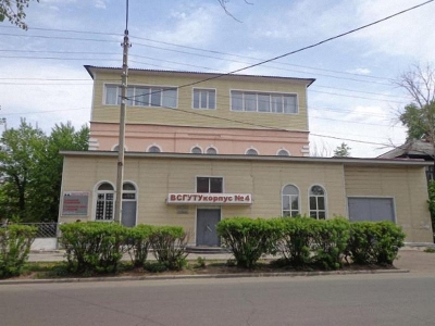 Бывшая синагога в центре Улан-Удэ готовится к продаже. Кто за этим стоит?