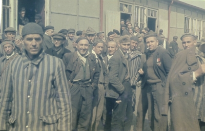 Какое отношение в фашистских концлагерях было к немецким узникам?