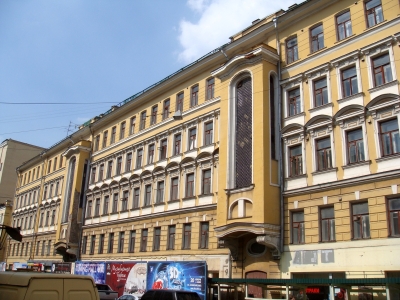 &laquo;Золотая&raquo; квартира Алексея Хотина