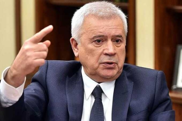 От убытка в 1 триллион до полного утраты контроля: конкуренты готовятся отнять "Лукойл" у Вагита Алекперова, раскручивая воровскую приватизацию "Коминефти"